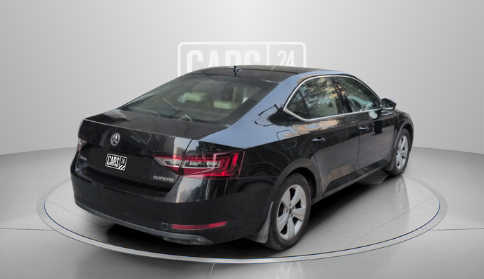 2017 Skoda Superb STYLE 1.8 TSI AT, Petrol, Automatic, 59,623 km, Right Back Diagonal