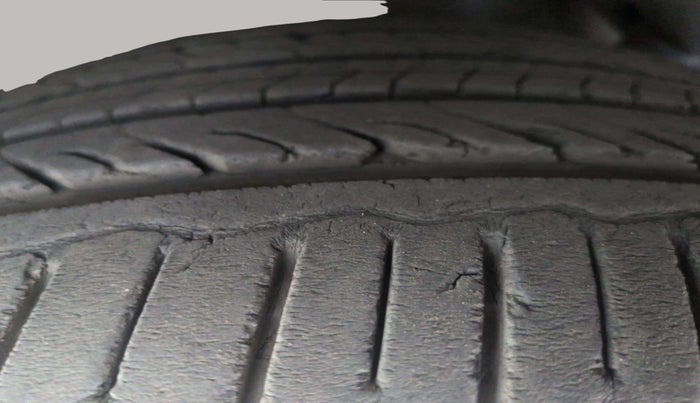 2017 Skoda Superb STYLE 1.8 TSI AT, Petrol, Automatic, 59,623 km, Right Front Tyre Tread