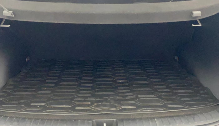 2022 KIA SELTOS HTE 1.5 DIESEL, Diesel, Manual, 62,750 km, Boot Inside