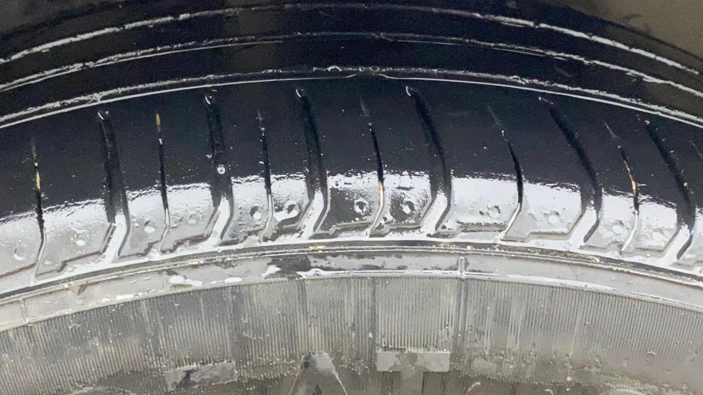 2019 Hyundai VENUE SX 1.0 TURBO, Petrol, Manual, 71,707 km, Left Front Tyre Tread