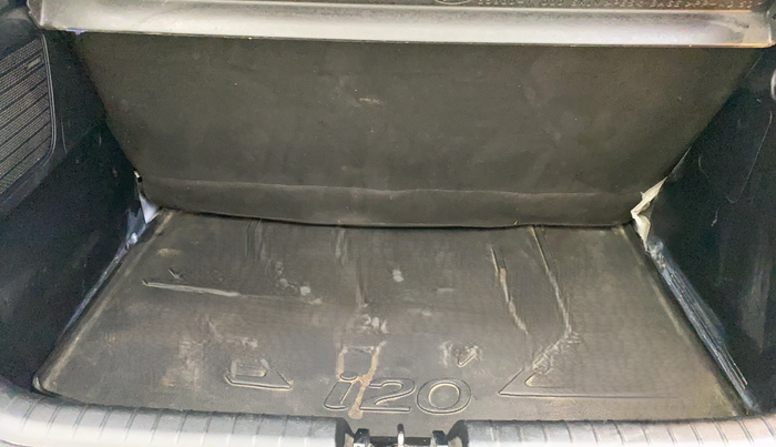 2022 Hyundai NEW I20 ASTA 1.2 MT, Petrol, Manual, 54,233 km, Boot Inside