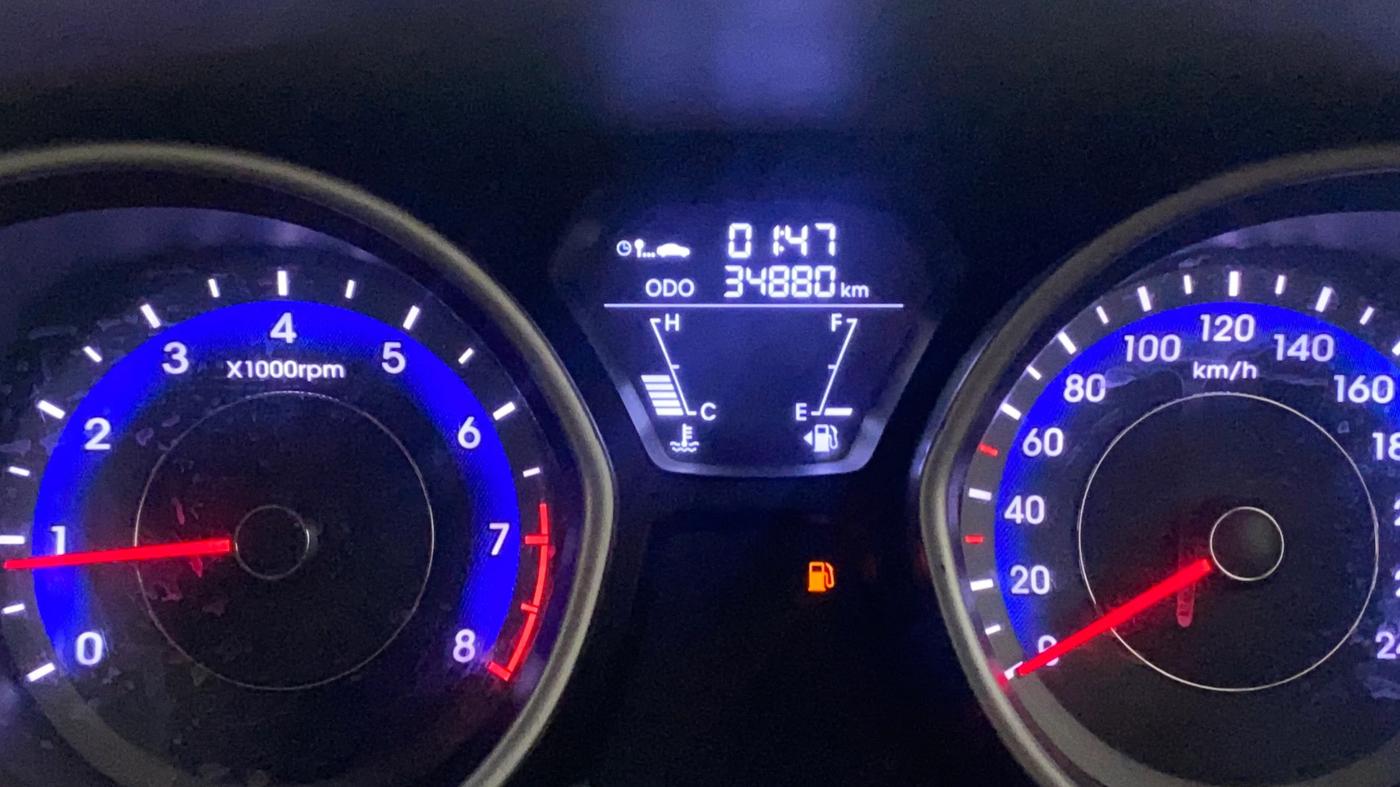 2013 Hyundai New Elantra 1.8 SX MT VTVT, Petrol, Manual, 35,109 km, Odometer Image