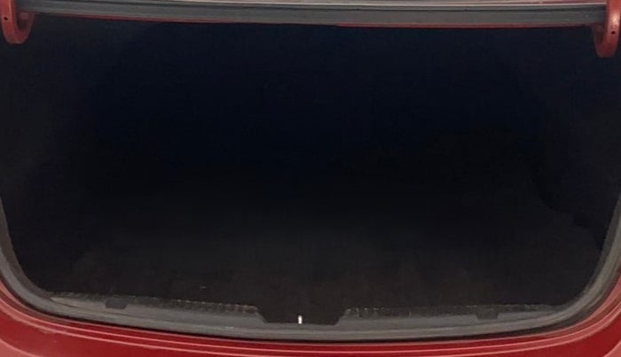 2013 Hyundai New Elantra 1.8 SX MT VTVT, Petrol, Manual, 34,857 km, Boot Inside