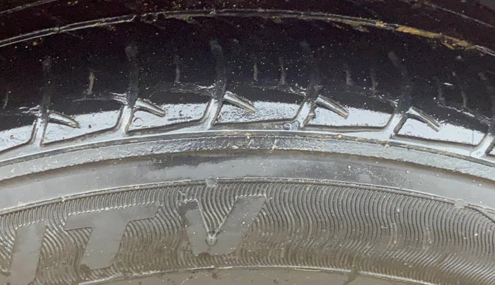 2021 Volkswagen Vento HIGHLINE 1.0L TSI AT, Petrol, Automatic, 69,564 km, Right Front Tyre Tread