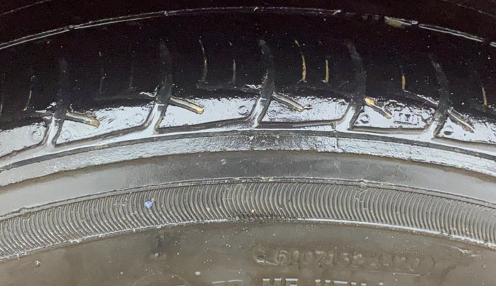 2021 Volkswagen Vento HIGHLINE 1.0L TSI AT, Petrol, Automatic, 69,564 km, Left Front Tyre Tread