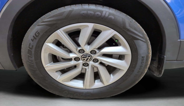 2023 Volkswagen TAIGUN HIGHLINE 1.0 TSI AT, Petrol, Automatic, 17,220 km, Left Front Wheel