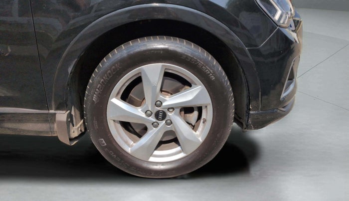 2024 Audi Q3 PREMIUM PLUS 40 TFSI, Petrol, Automatic, 10,737 km, Right Front Wheel