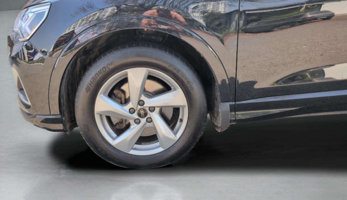 2024 Audi Q3 PREMIUM PLUS 40 TFSI, Petrol, Automatic, 10,737 km, Left Front Wheel