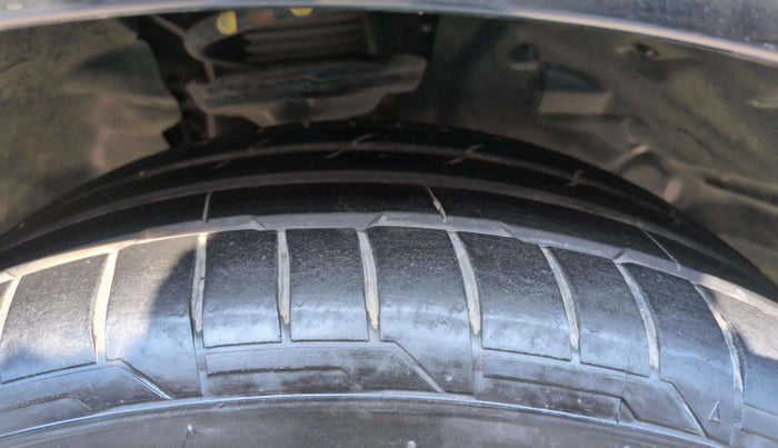 2024 Audi Q3 PREMIUM PLUS 40 TFSI, Petrol, Automatic, 10,737 km, Right Rear Tyre Tread