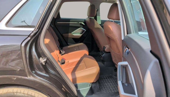 2024 Audi Q3 PREMIUM PLUS 40 TFSI, Petrol, Automatic, 10,737 km, Right Side Rear Door Cabin