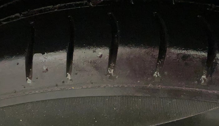 2014 Hyundai Grand i10 ASTA 1.2 KAPPA VTVT, Petrol, Manual, 72,675 km, Left Front Tyre Tread