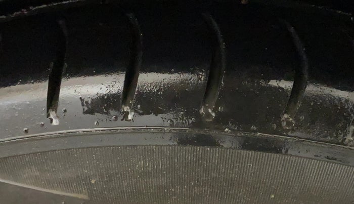 2014 Hyundai Grand i10 ASTA 1.2 KAPPA VTVT, Petrol, Manual, 72,675 km, Right Front Tyre Tread