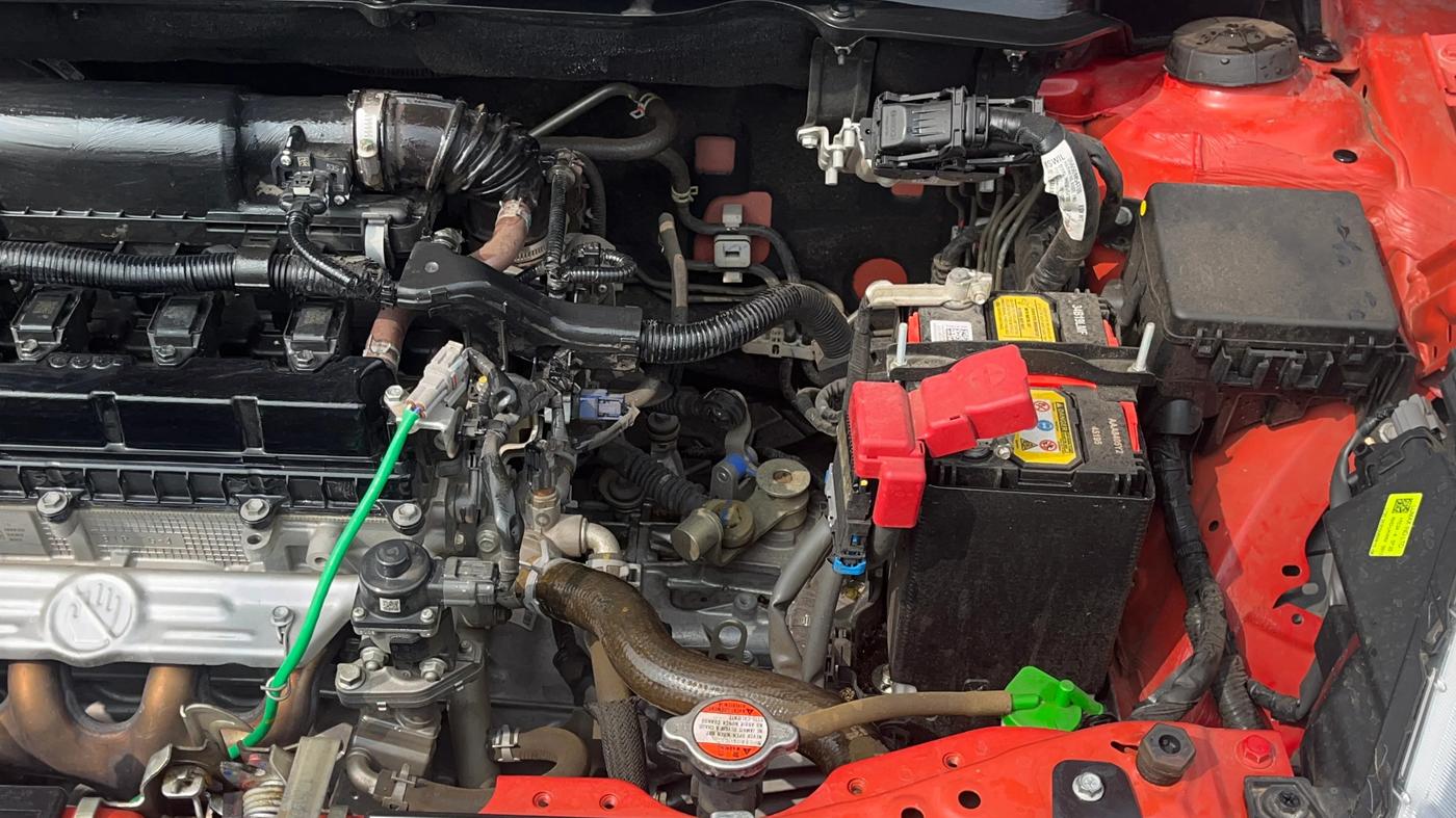 2024 Maruti Swift VXI, Petrol, Manual, 10,817 km, Engine View - Left