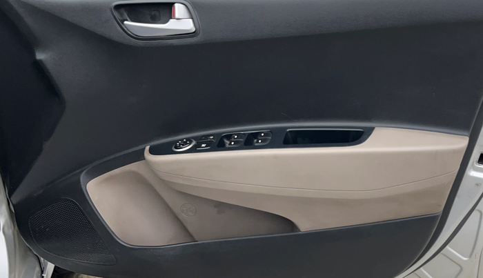 2017 Hyundai Grand i10 MAGNA 1.2 KAPPA VTVT, Petrol, Manual, 65,733 km, Driver Side Door Panels Control