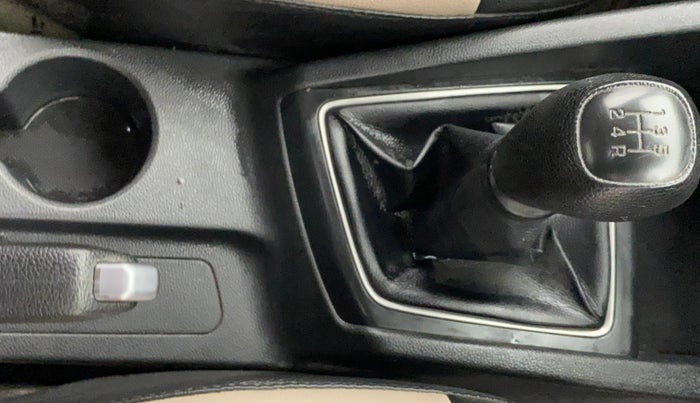 2018 Hyundai Elite i20 MAGNA EXECUTIVE 1.2, Petrol, Manual, 55,085 km, Gear Lever