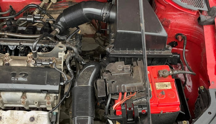 2016 Volkswagen Polo COMFORTLINE 1.2L, Petrol, Manual, 62,303 km, Engine View - Left