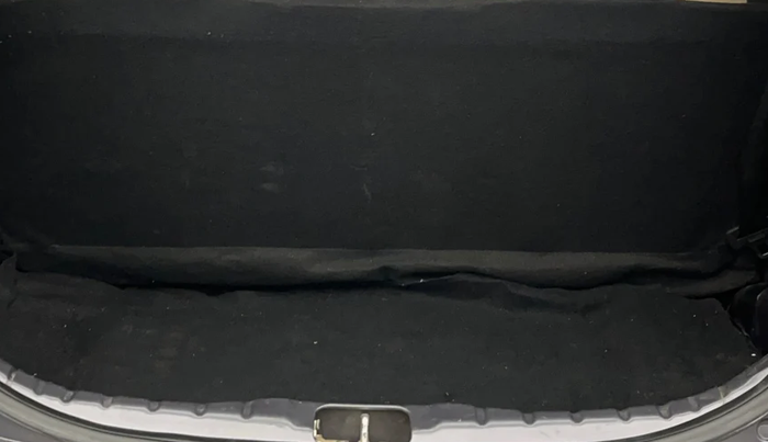 2015 Hyundai Eon ERA +, Petrol, Manual, 91,863 km, Boot Inside