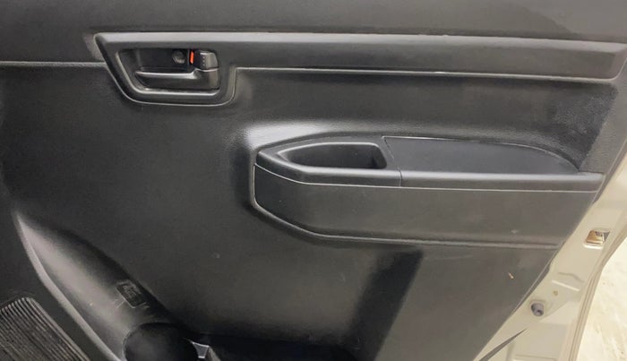 2021 Maruti S PRESSO VXI+, Petrol, Manual, 1,03,420 km, Driver Side Door Panels Control