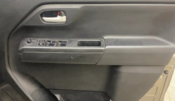 2021 Maruti New Wagon-R VXI (O) 1.2 AMT, Petrol, Automatic, 36,654 km, Driver Side Door Panels Control