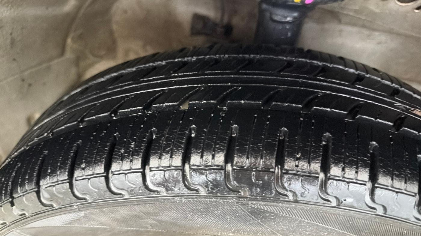 2016 Maruti Wagon R 1.0 VXI, Petrol, Manual, 53,739 km, Right Front Tyre Tread