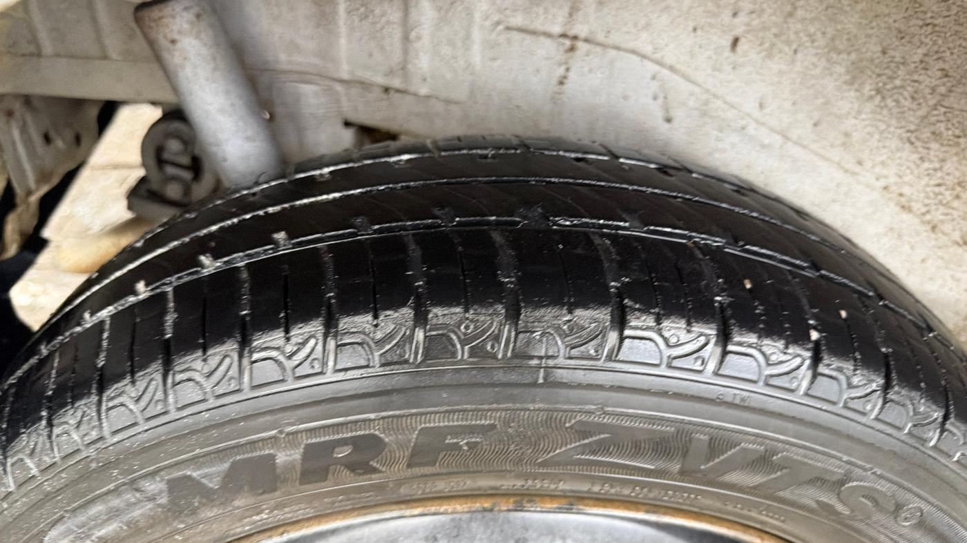 2016 Maruti Wagon R 1.0 VXI, Petrol, Manual, 53,739 km, Right Rear Tyre Tread