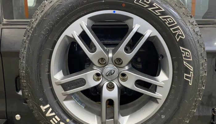 2021 Mahindra Thar LX PETROL HT 4WD AT, Petrol, Automatic, 29,926 km, Spare Tyre