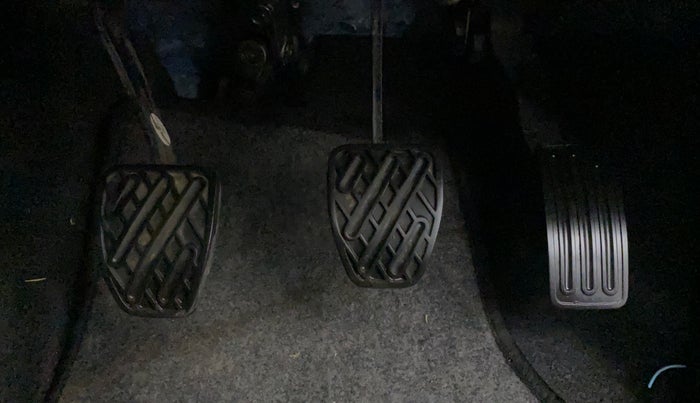 2017 Datsun Go Plus T, Petrol, Manual, 41,479 km, Pedals