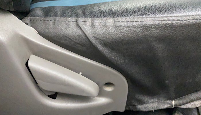 2017 Datsun Go Plus T, Petrol, Manual, 41,479 km, Driver Side Adjustment Panel