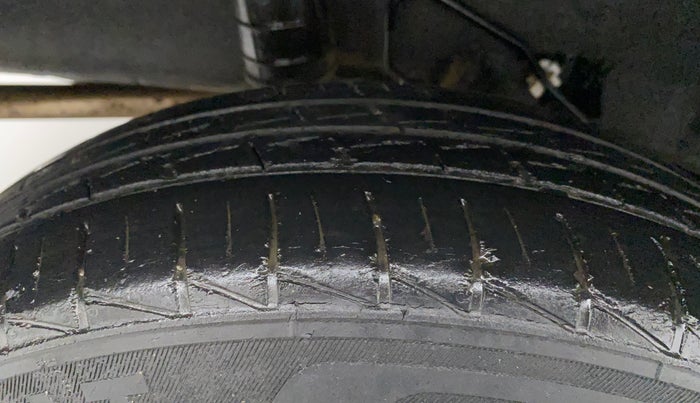 2017 Datsun Go Plus T, Petrol, Manual, 41,479 km, Right Rear Tyre Tread