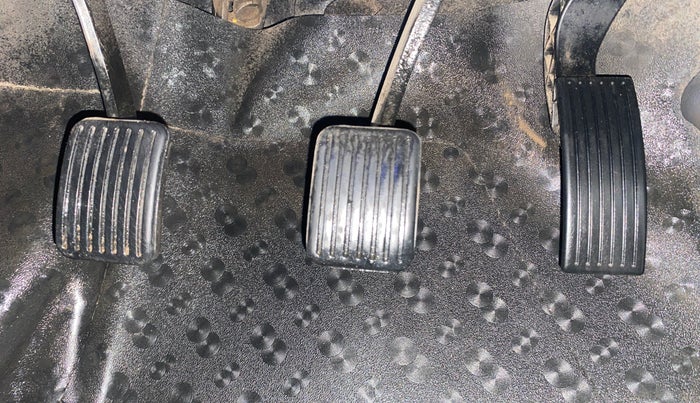 2023 Hyundai AURA SX 1.2 CNG, CNG, Manual, 1,19,674 km, Pedals