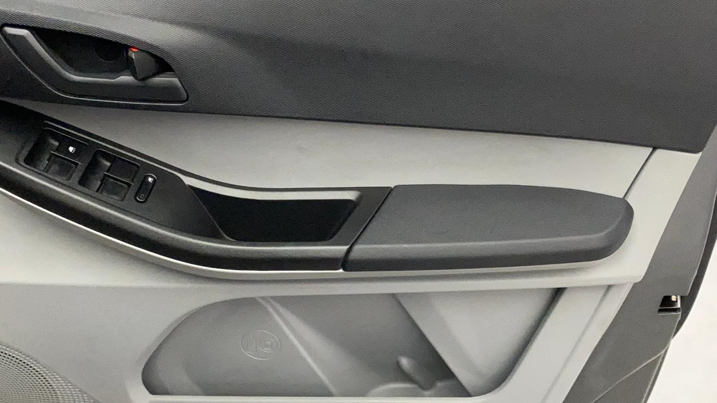 2024 Tata Tiago XT (O) PETROL, Petrol, Manual, 7,625 km, Driver Side Door Panels Control