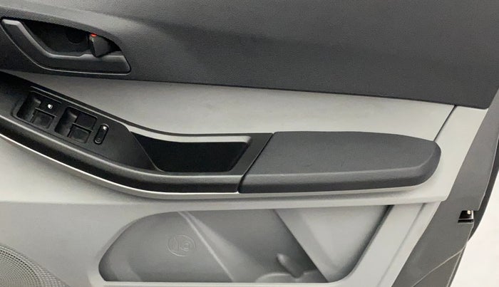 2024 Tata Tiago XT (O) PETROL, Petrol, Manual, 7,625 km, Driver Side Door Panels Control
