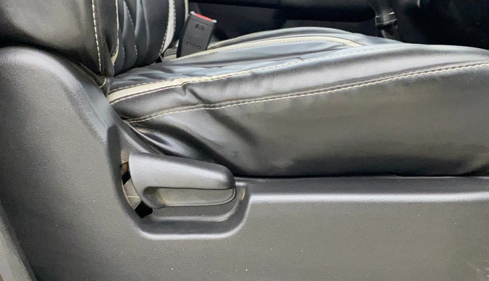 2013 Maruti Wagon R 1.0 VXI, Petrol, Manual, 10,830 km, Driver Side Adjustment Panel