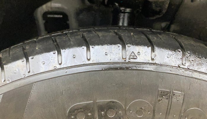 2023 KIA CARENS PRESTIGE 1.5 PETROL 7 STR, Petrol, Manual, 2,892 km, Left Front Tyre Tread