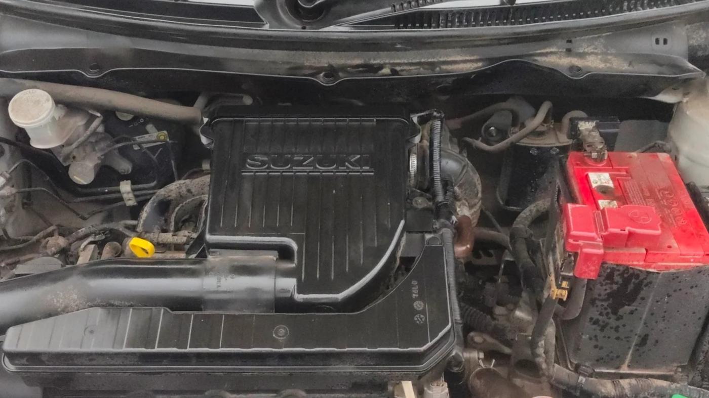 2017 Maruti Swift VXI, Petrol, Manual, 40,844 km, Engine View