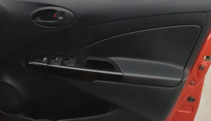 2014 Toyota Etios CROSS 1.2 G, Petrol, Manual, 54,628 km, Driver Side Door Panels Control