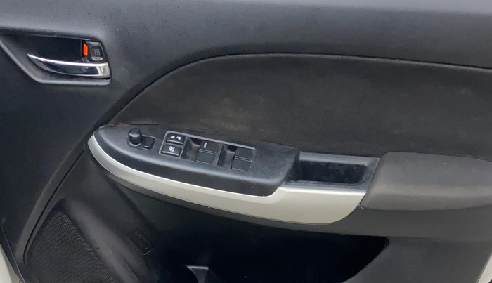 2016 Maruti Baleno DELTA PETROL 1.2, Petrol, Manual, 69,549 km, Driver Side Door Panels Control