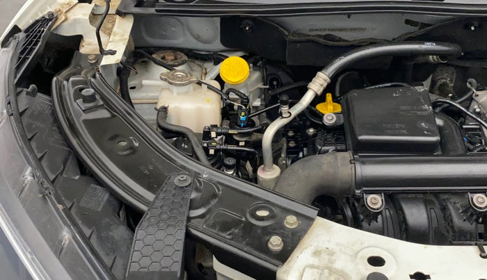 2021 Nissan MAGNITE XV PREMIUM DUAL TONE, Petrol, Manual, 25,867 km, Engine View - Right