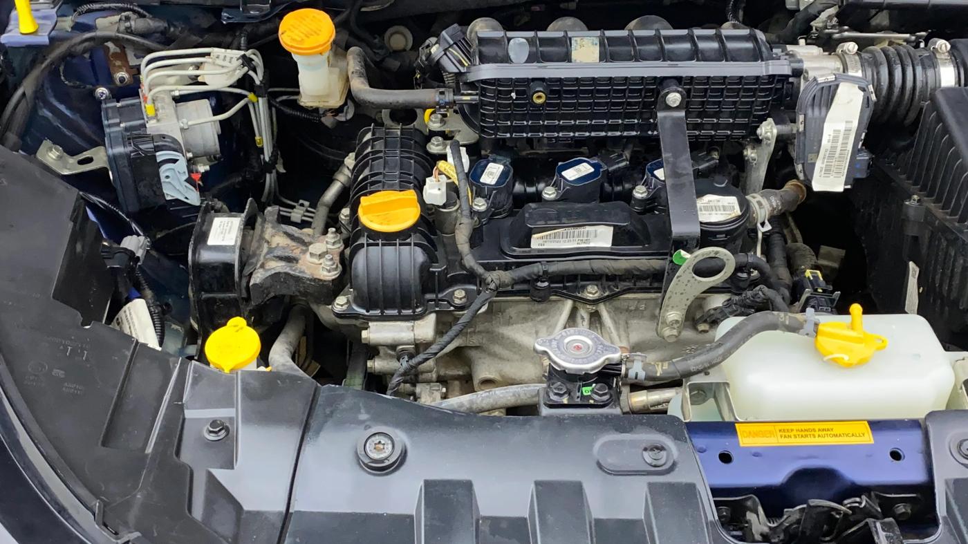 2023 Tata ALTROZ XT PETROL, Petrol, Manual, 14,624 km, Engine View - Right