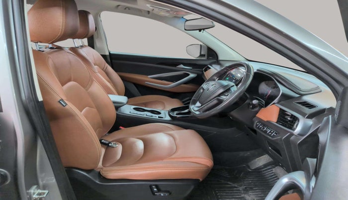 2020 MG HECTOR PLUS SHARP 1.5 PETROL TURBO DCT 6-STR, Petrol, Automatic, 21,513 km, Right Side Front Door Cabin