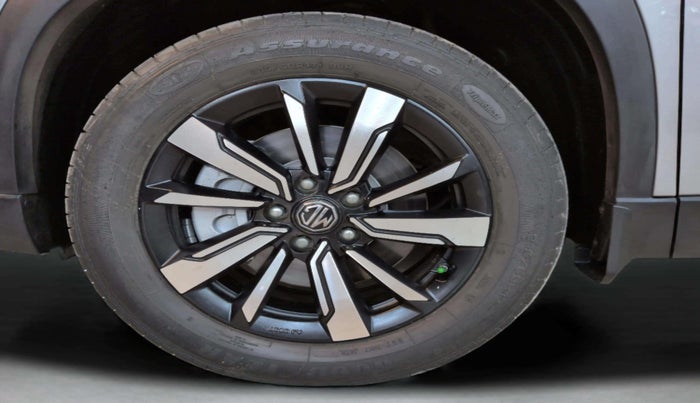 2020 MG HECTOR PLUS SHARP 1.5 PETROL TURBO DCT 6-STR, Petrol, Automatic, 21,513 km, Left Front Wheel