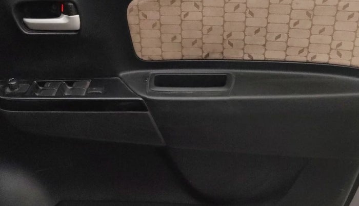 2017 Maruti Wagon R 1.0 VXI AMT, Petrol, Automatic, 89,064 km, Driver Side Door Panels Control