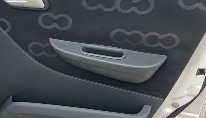 2014 Maruti Alto 800 LXI, Petrol, Manual, 29,292 km, Driver Side Door Panels Control