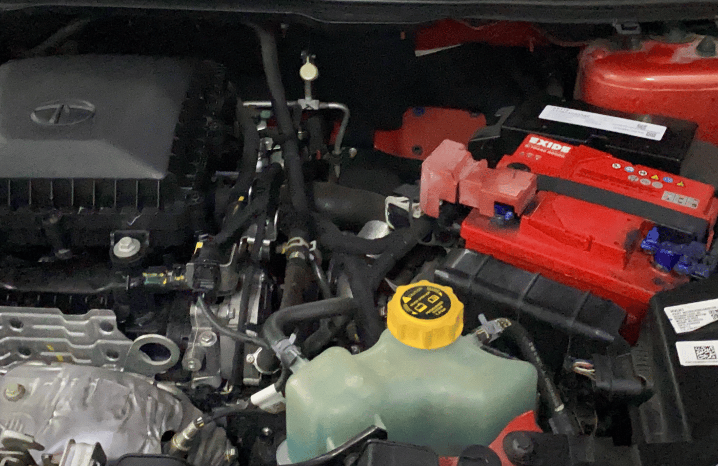 2022 Tata NEXON XZA PLUS PETROL DUAL TONE, Petrol, Automatic, 12,064 km, Engine View - Left