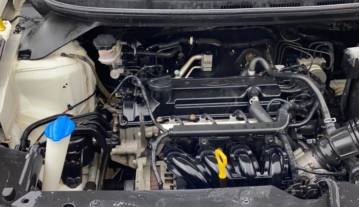 2017 Hyundai Elite i20 ASTA 1.2 DUAL TONE, Petrol, Manual, 50,403 km, Engine View - Right