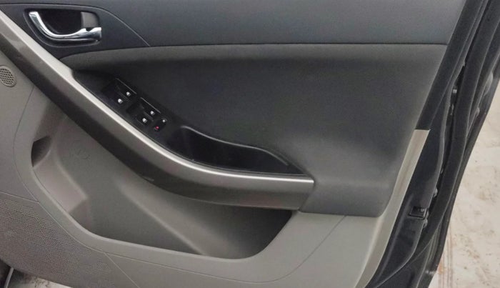 2018 Tata NEXON XZ PLUS DIESEL, Diesel, Manual, 84,058 km, Driver Side Door Panels Control