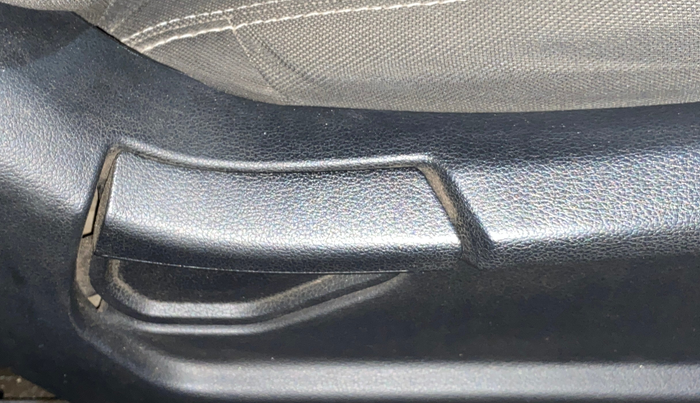 2022 Hyundai VENUE S (O) MT 1.5 CRDI, Diesel, Manual, 52,748 km, Driver Side Adjustment Panel