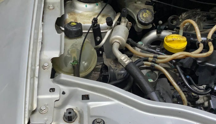 2015 Renault Duster 85 PS RXE DIESEL, Diesel, Manual, 1,18,770 km, Engine View - Right