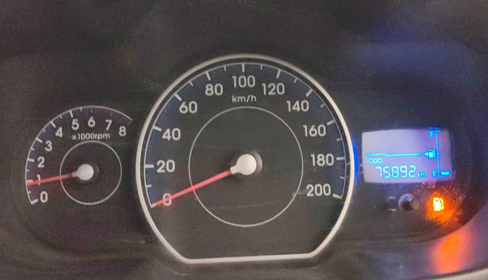 2014 Hyundai i10 SPORTZ 1.1, Petrol, Manual, 75,832 km, Odometer Image