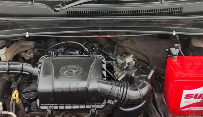 2014 Hyundai i10 SPORTZ 1.1, Petrol, Manual, 75,832 km, Engine View